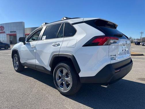 2025 Toyota RAV4 Hybrid LE