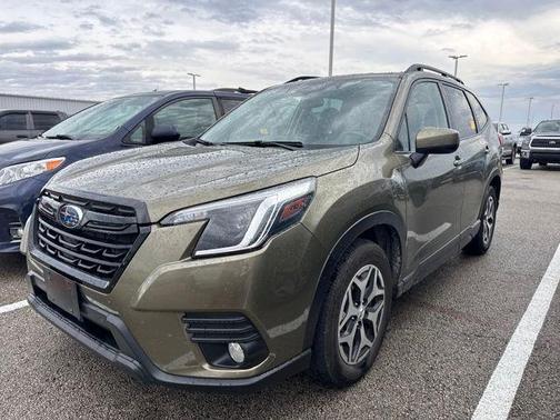 2023 Subaru Forester Premium