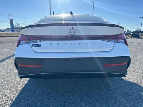 2025 Hyundai ELANTRA Sport