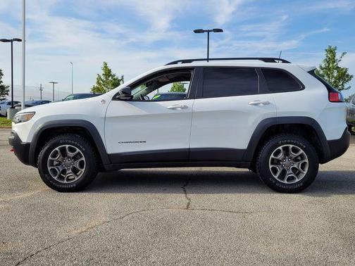 2022 Jeep Cherokee Trailhawk