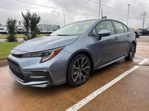 Celestite 2020 Toyota Corolla SE