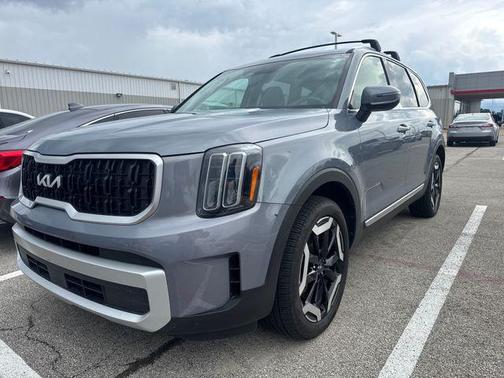 Everlasting Silver 2025 Kia Telluride EX