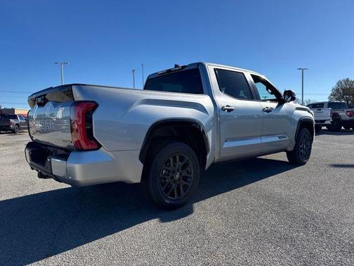 2026 Toyota Tundra Hybrid Platinum