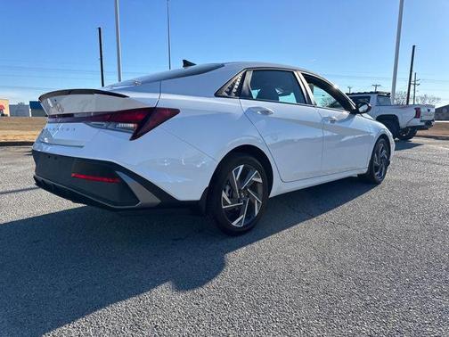 2025 Hyundai ELANTRA Sport