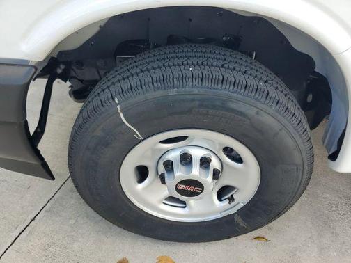 2025 GMC Savana 2500 Work Van