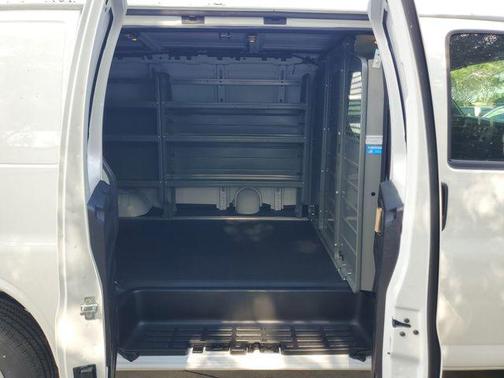 2025 GMC Savana 2500 Work Van