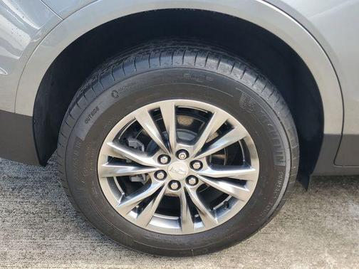 Argent Silver Metallic 2023 Cadillac XT5 Premium Luxury