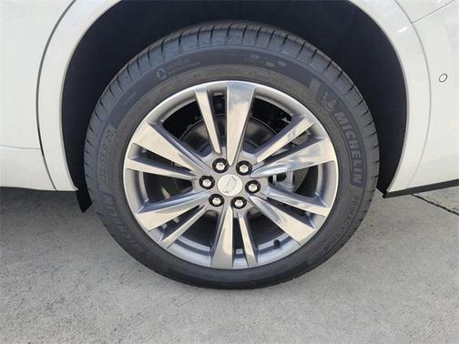 2025 Cadillac XT6 Premium Luxury FWD