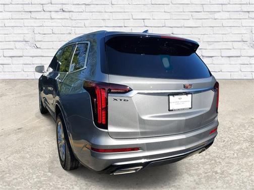 2025 Cadillac XT6 Luxury FWD