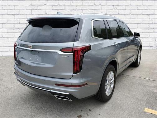 2025 Cadillac XT6 Luxury FWD