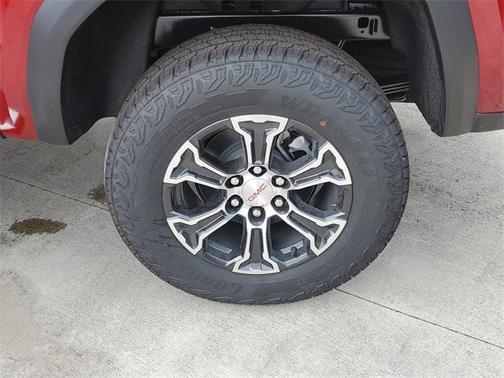 2025 GMC Canyon Base