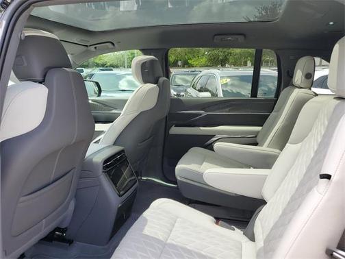 2025 Cadillac Escalade IQ Luxury 1
