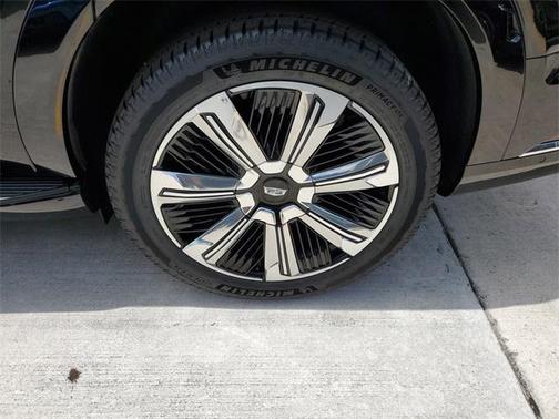 2025 Cadillac Escalade IQ Luxury 1