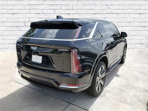 2025 Cadillac Escalade IQ Luxury 1