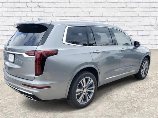 2025 Cadillac XT6 Premium Luxury FWD