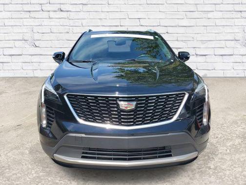 Stellar Black Metallic 2023 Cadillac XT4 Premium Luxury