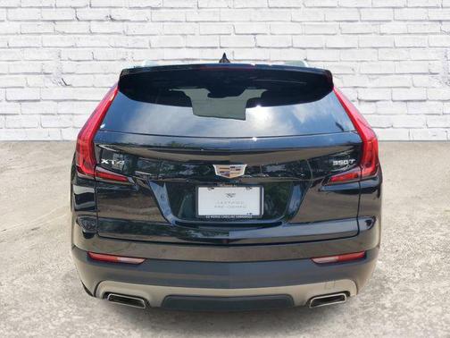 Stellar Black Metallic 2023 Cadillac XT4 Premium Luxury