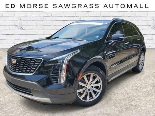 Stellar Black Metallic 2023 Cadillac XT4 Premium Luxury