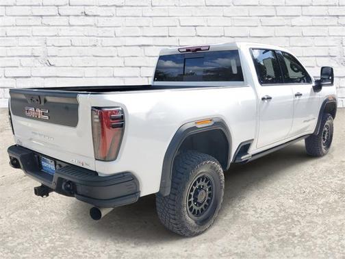 2024 GMC Sierra 2500 AT4X