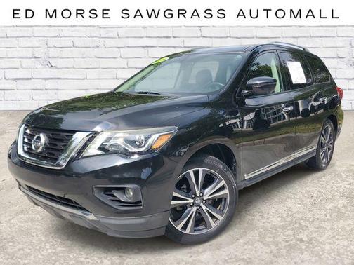 Magnetic Black Pearl 2020 Nissan Pathfinder Platinum 2WD
