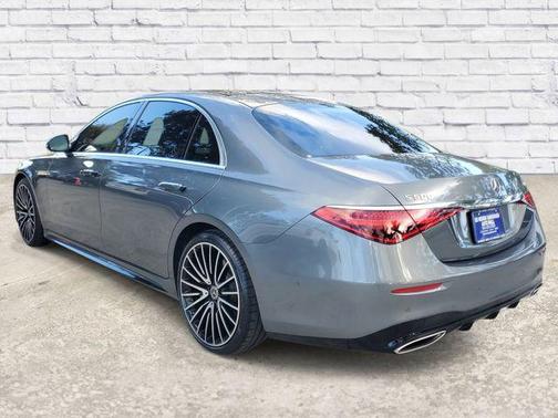 Graphite Gray Metallic 2022 Mercedes-Benz S-Class 4MATIC