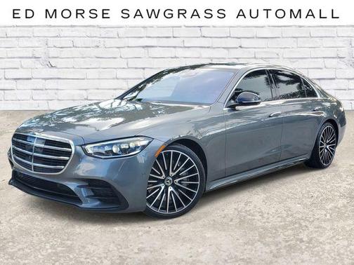 Graphite Gray Metallic 2022 Mercedes-Benz S-Class 4MATIC