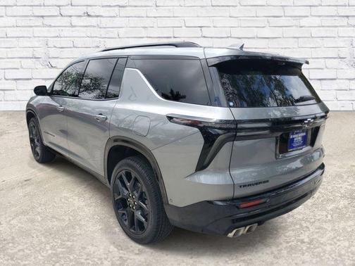 Sterling Gray Metallic 2026 Chevrolet Traverse RS