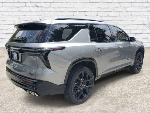 Sterling Gray Metallic 2026 Chevrolet Traverse RS