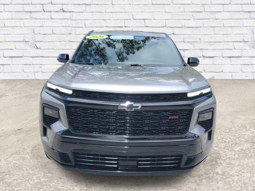 Sterling Gray Metallic 2026 Chevrolet Traverse RS