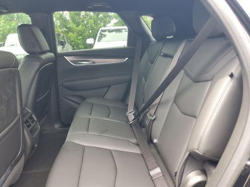 Stellar Black Metallic 2026 Cadillac XT5 Luxury