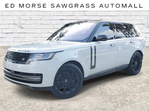2023 Land Rover Range Rover P530 SE