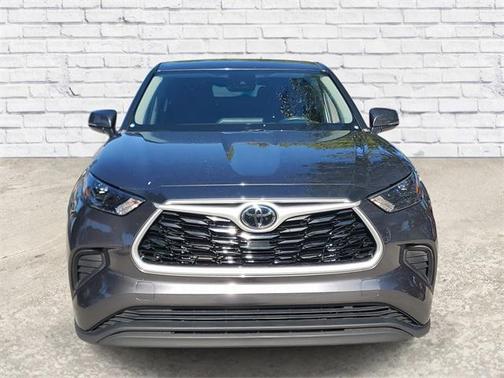 2022 Toyota Highlander L