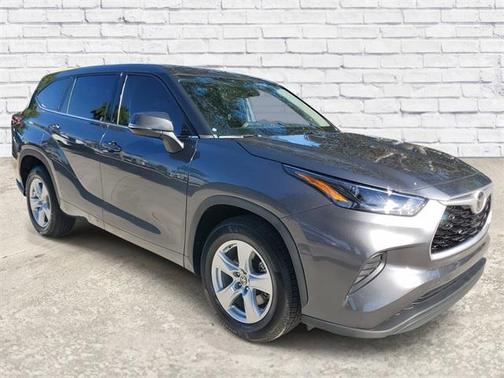 2022 Toyota Highlander L