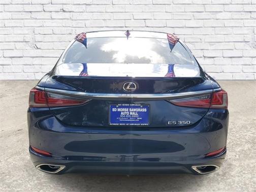 2022 Lexus ES 350 Base