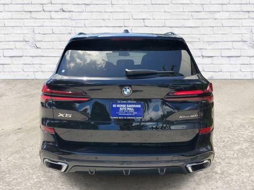 Black Sapphire Metallic 2026 BMW X5 xDrive40i
