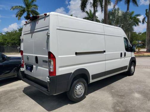 Bright White Clearcoat 2025 RAM ProMaster 2500 Tradesman