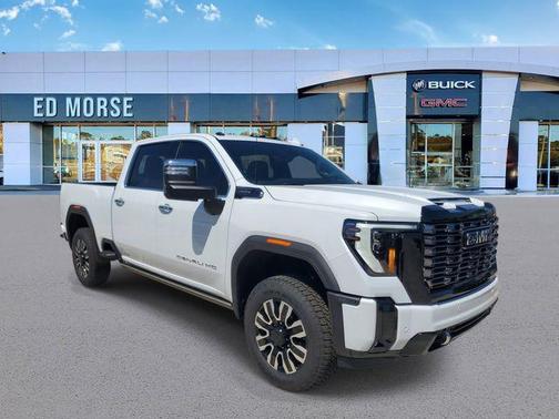 Glacier White Tricoat 2026 GMC Sierra 2500 Denali Ultimate