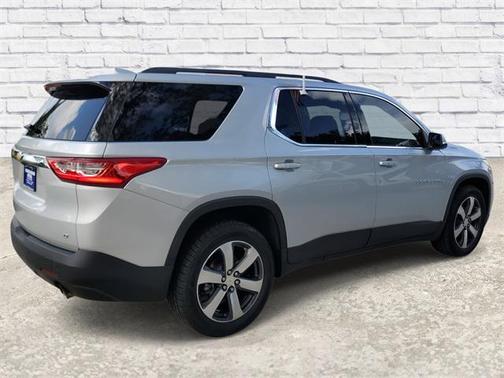 2021 Chevrolet Traverse LT Leather