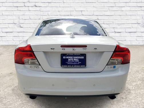 Ice White 2013 Volvo C70 T5