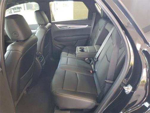 2025 Cadillac XT5 Luxury