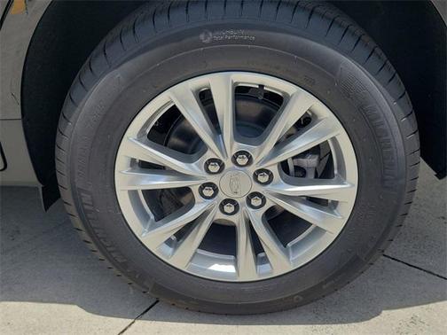 2025 Cadillac XT5 Luxury