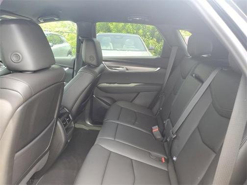 2025 Cadillac XT5 Luxury