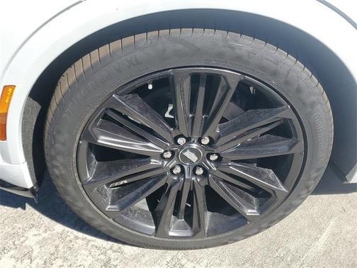 2026 Cadillac LYRIQ V