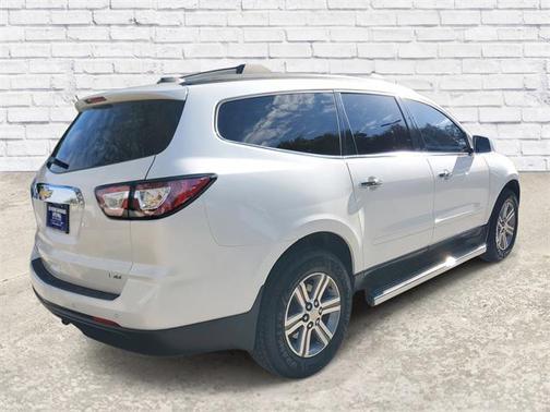 2017 Chevrolet Traverse 2LT