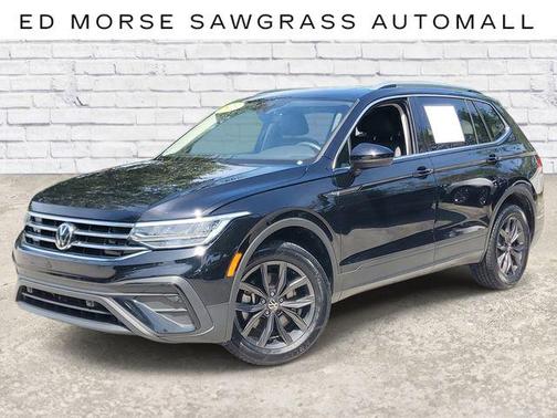 Deep Black 2023 Volkswagen Tiguan 2.0T SE
