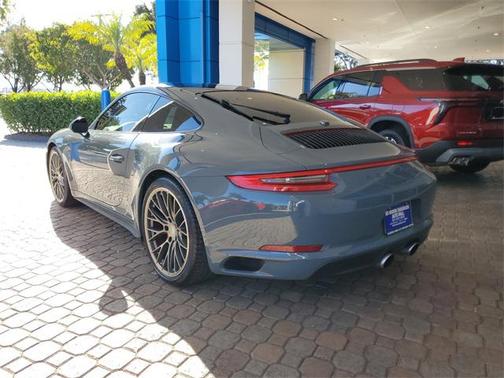 2017 Porsche 911 Carrera 4S