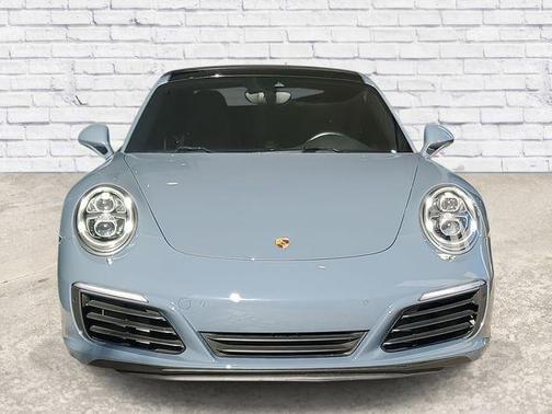 2017 Porsche 911 Carrera 4S