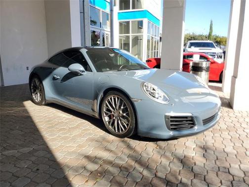 2017 Porsche 911 Carrera 4S
