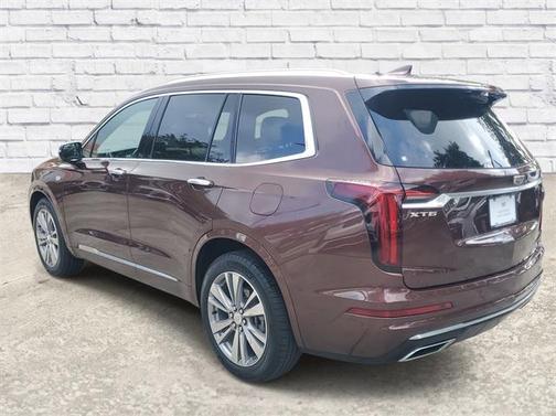 2022 Cadillac XT6 Premium Luxury FWD
