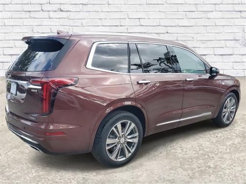 2022 Cadillac XT6 Premium Luxury FWD